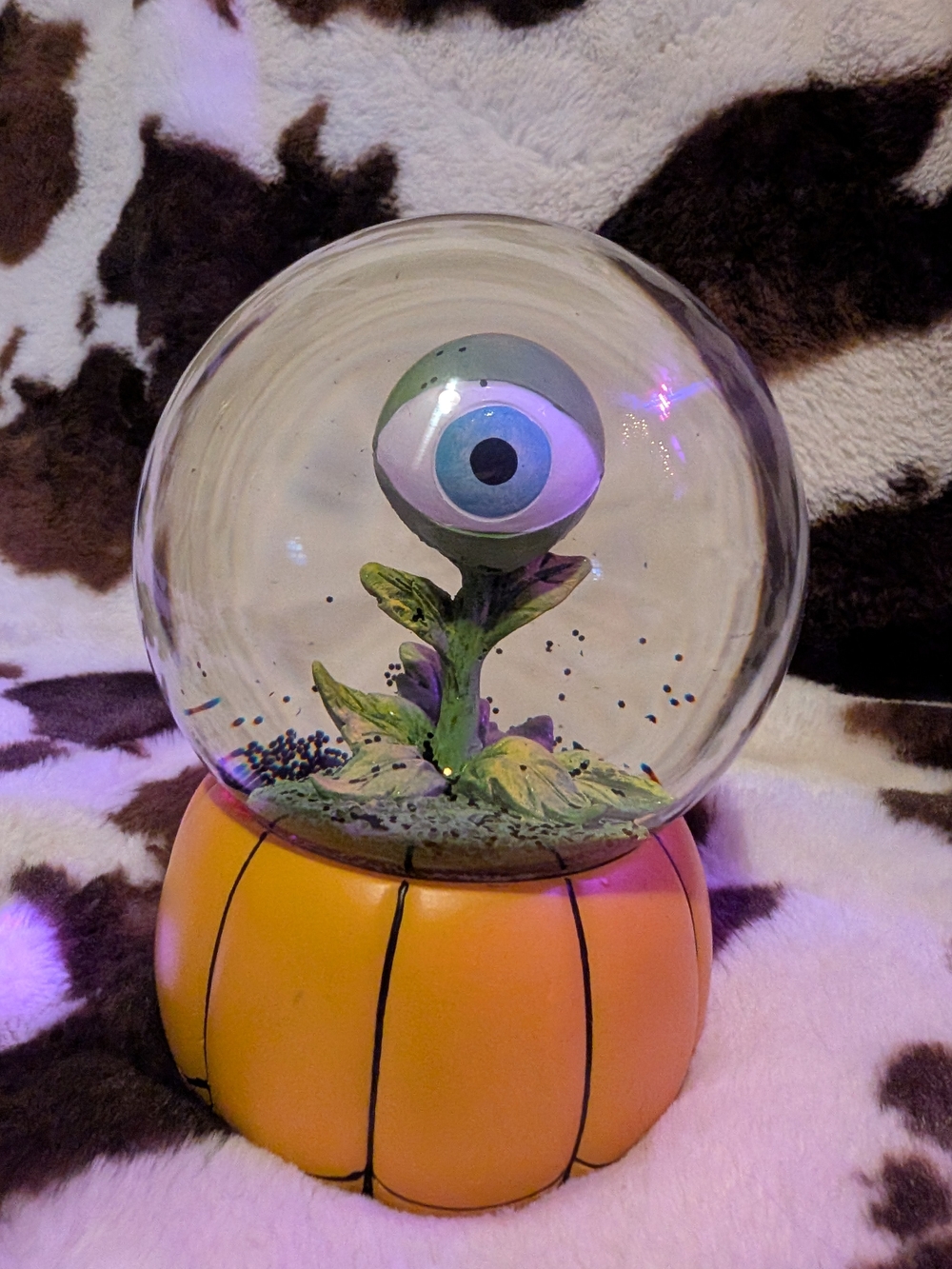 Halloween Eyeball Snow Globe